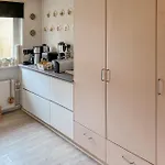 Сasa de vacaciones 4 Bedroom Awesome In