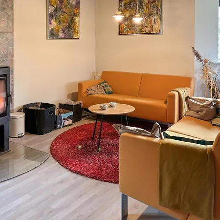 4 Bedroom Awesome In Prázdninový dům Farsø