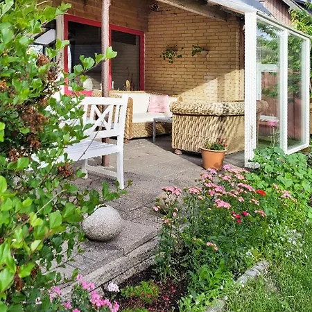 4 Bedroom Awesome In Сasa de vacaciones