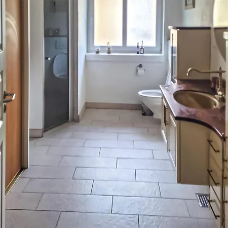4 Bedroom Awesome In Σπίτι διακοπών